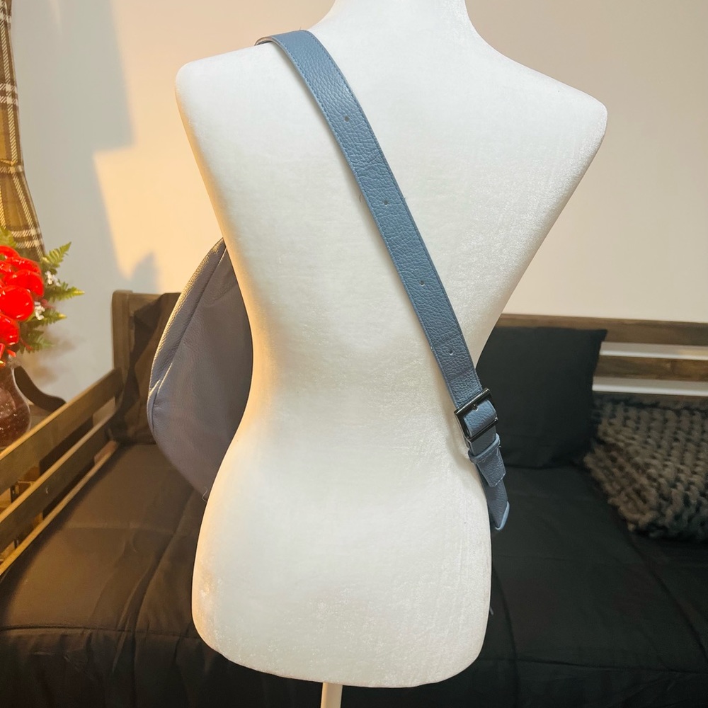 Genuine Leather Sling Bag (made in Italy) - Picture 6 of 8